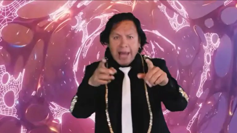 Saxoman, el hombre que le cantó al Papa, al coronavirus y a los mundiales, ahora le canta a Rodrigo Paz y los bloqueos