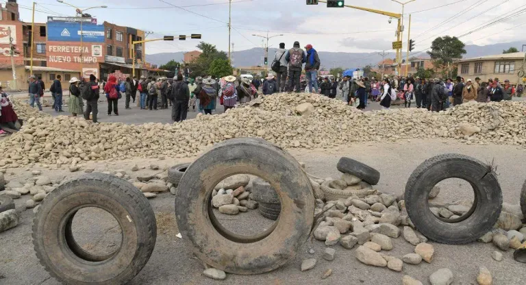 Gobierno mantiene en evaluación el estado de excepción mientras los bloqueos cumplen 49 días