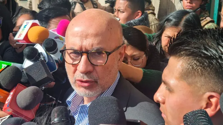 Lupo marca límites al diálogo con la COB: "No habrá impunidad ni cogobierno"
